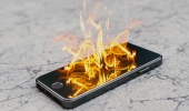 Tại sao điện thoại iPhone bị nóng